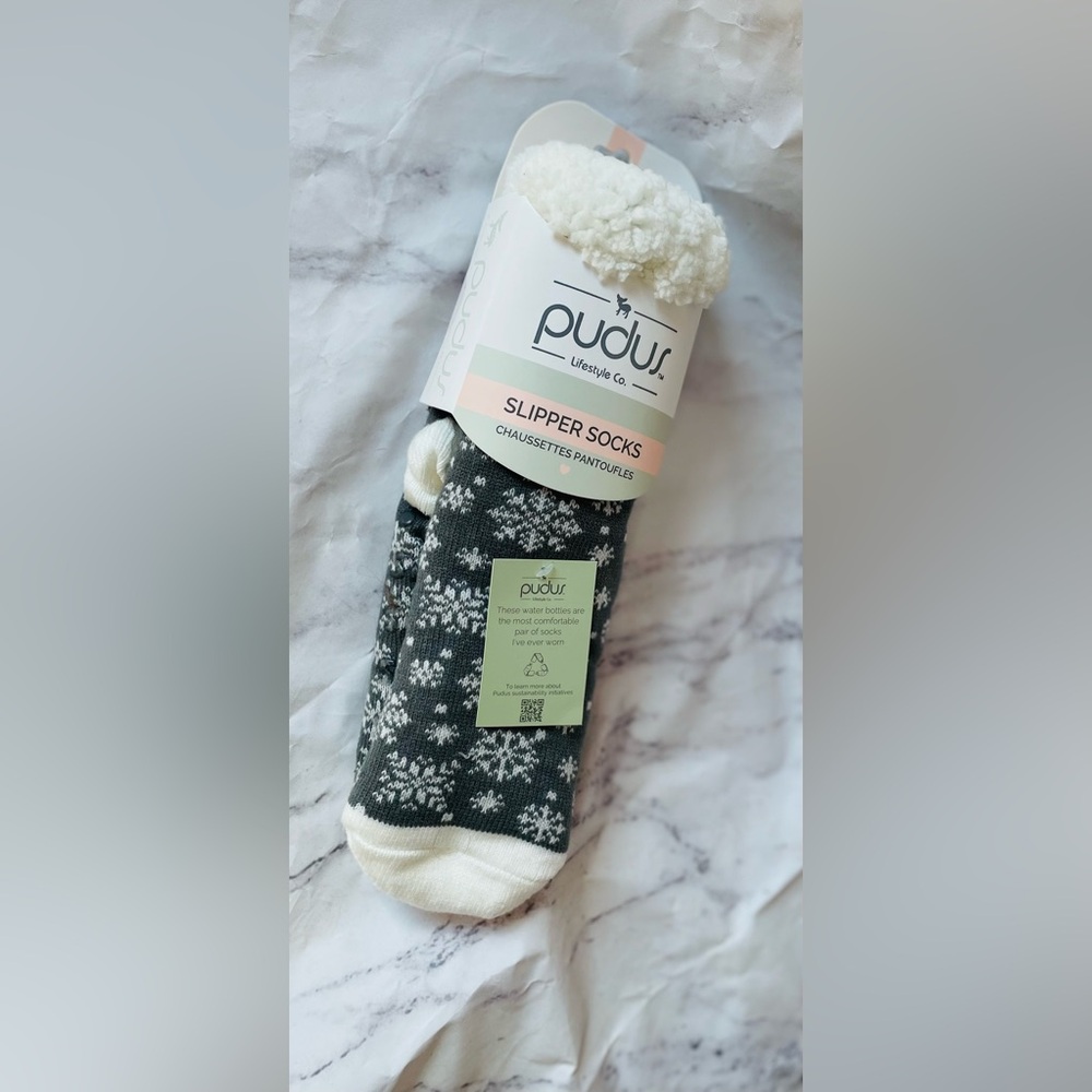 NWT Women’s slipper socks